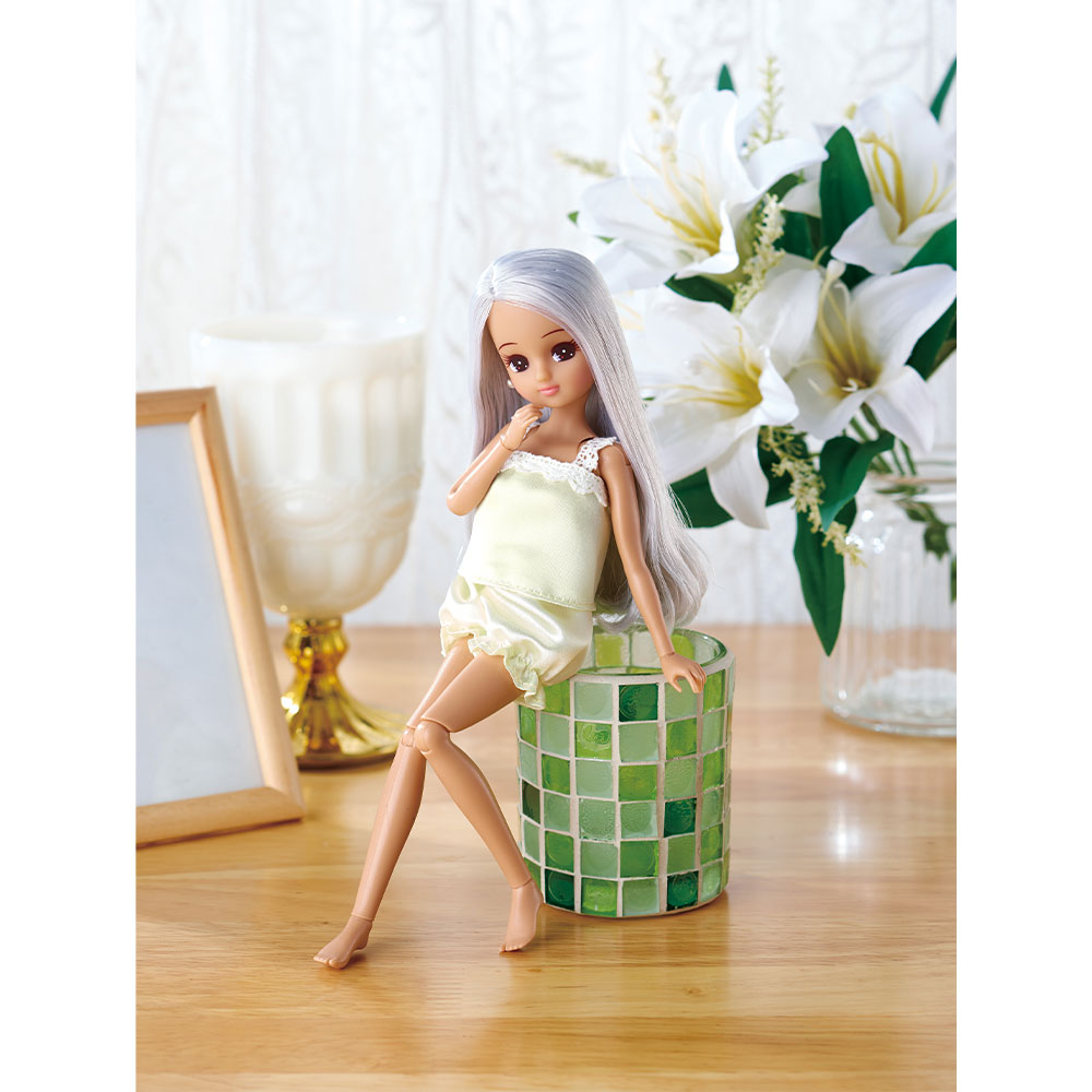フォトジェニックリカ リリィ｜商品情報｜リカちゃん｜タカラトミー